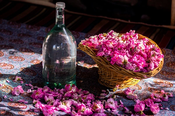 rose water for face