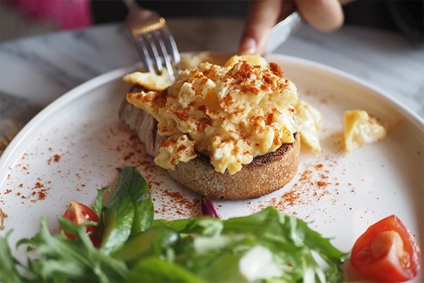 how to make scrambled egg
