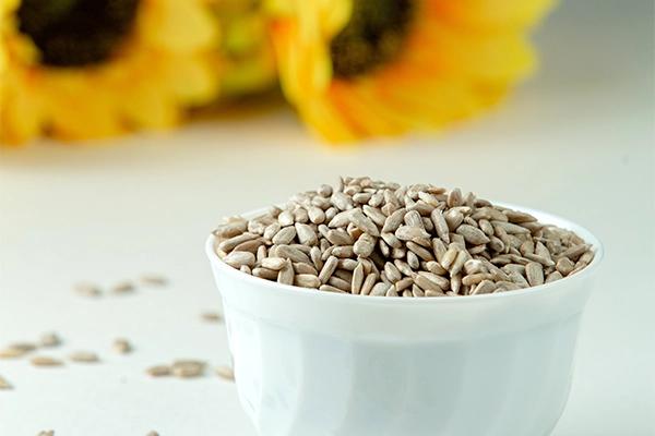 sunflower seeds nutrition facts